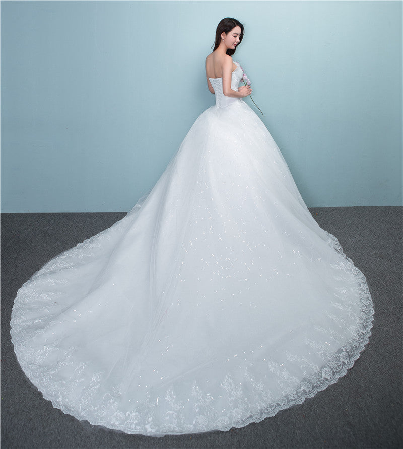 Wedding dress new large tail