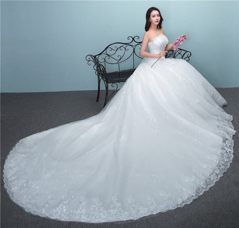 Wedding dress new large tail